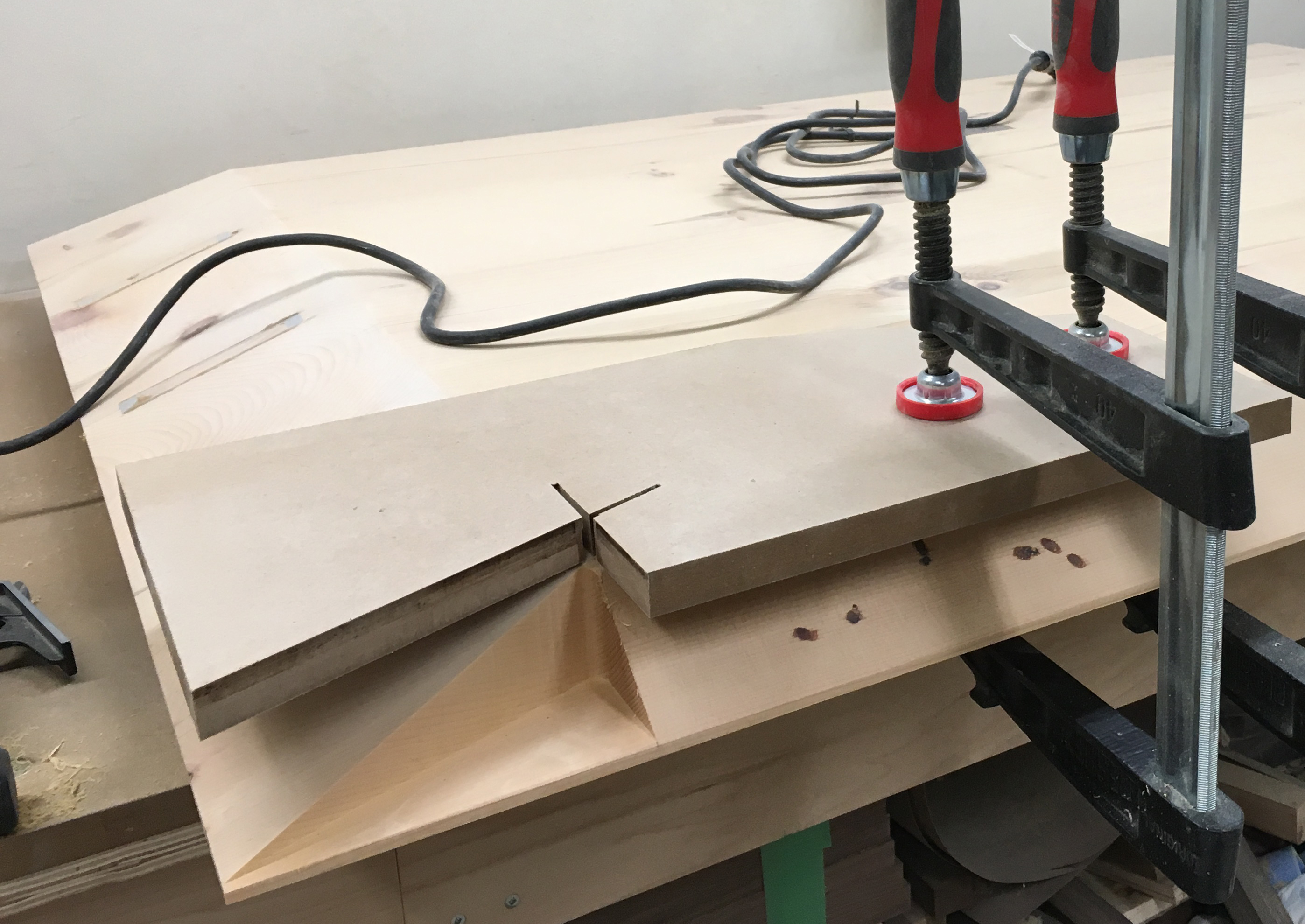 shop116-routing-for-the-legs-1